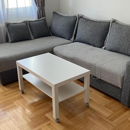 Apartman Senjak Pirot Exteriör bild